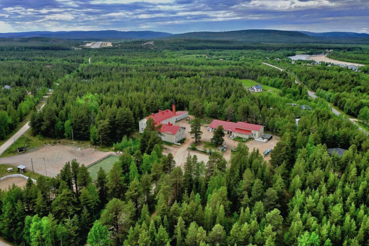 Kuukkeli Ivalo Airport Inn Екстер'єр фото