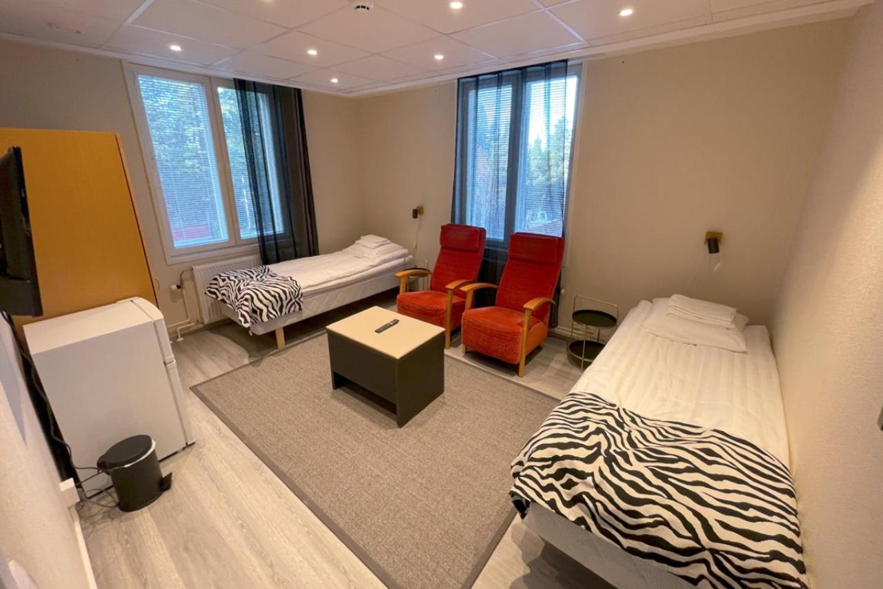 Kuukkeli Ivalo Airport Inn Екстер'єр фото